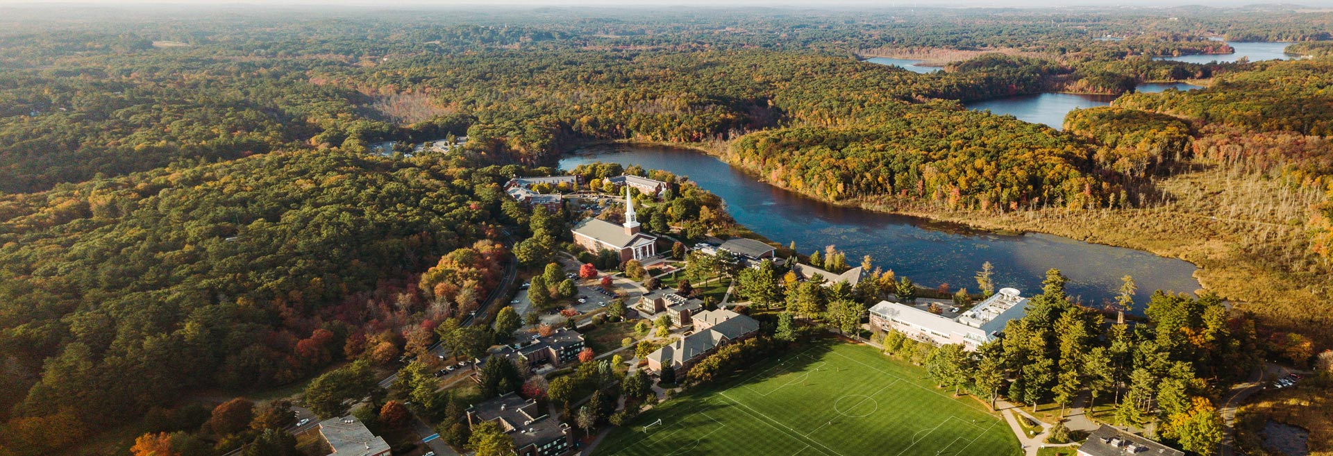 Drone shot over Gordon's campus in the fall